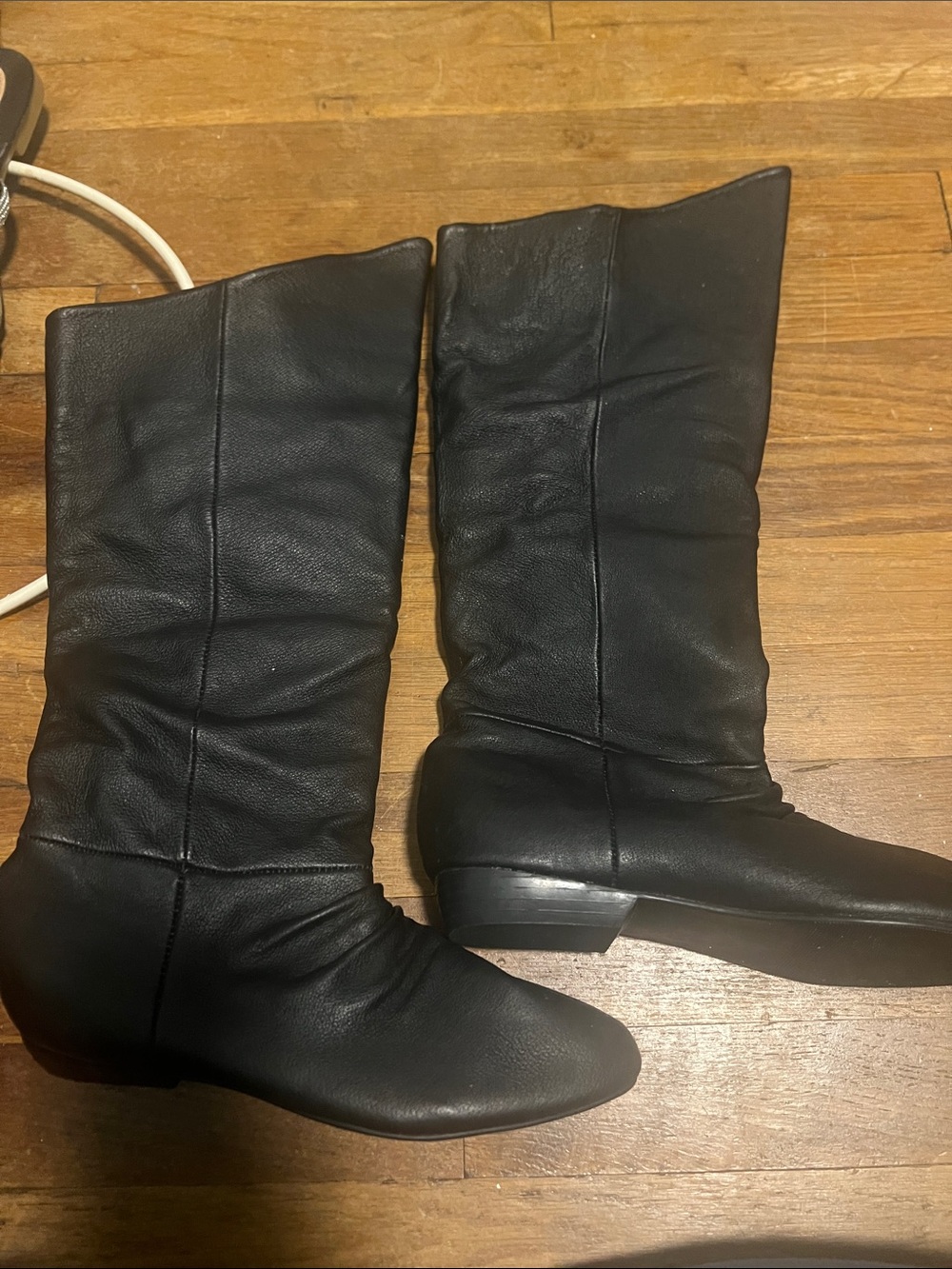 Women's Black Leather Mid-Calf Heeled Boots